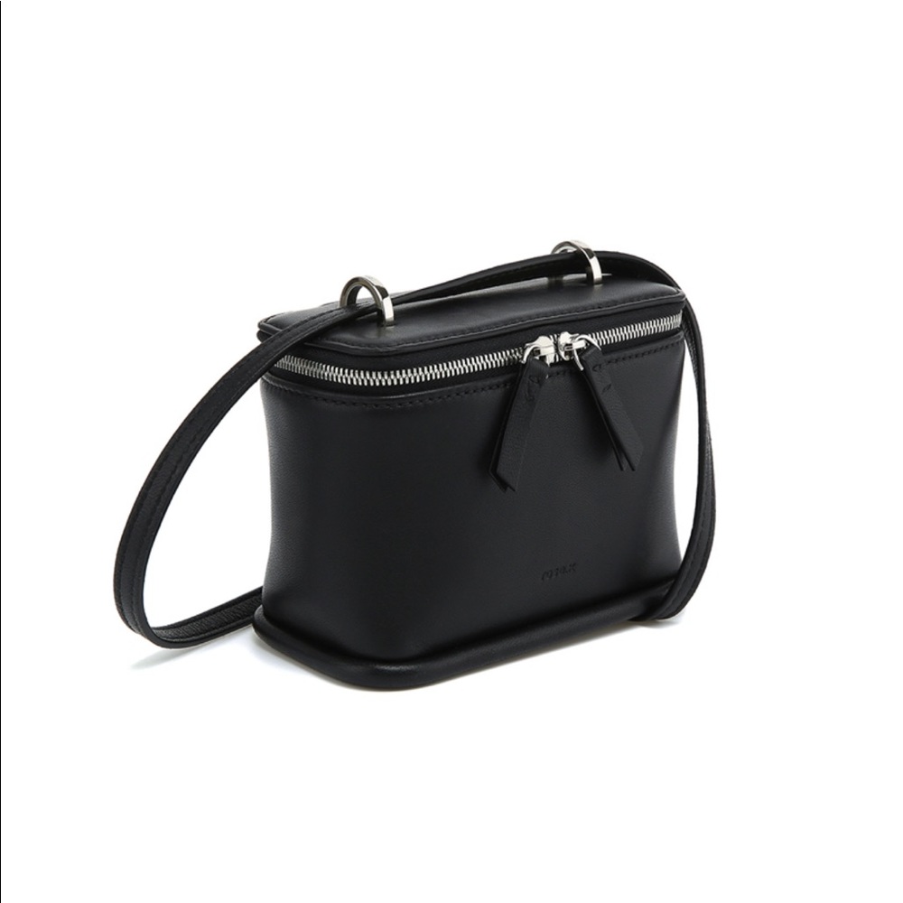 [NWT] Rosa.K VIENNOIS VANITY MINI BLACK